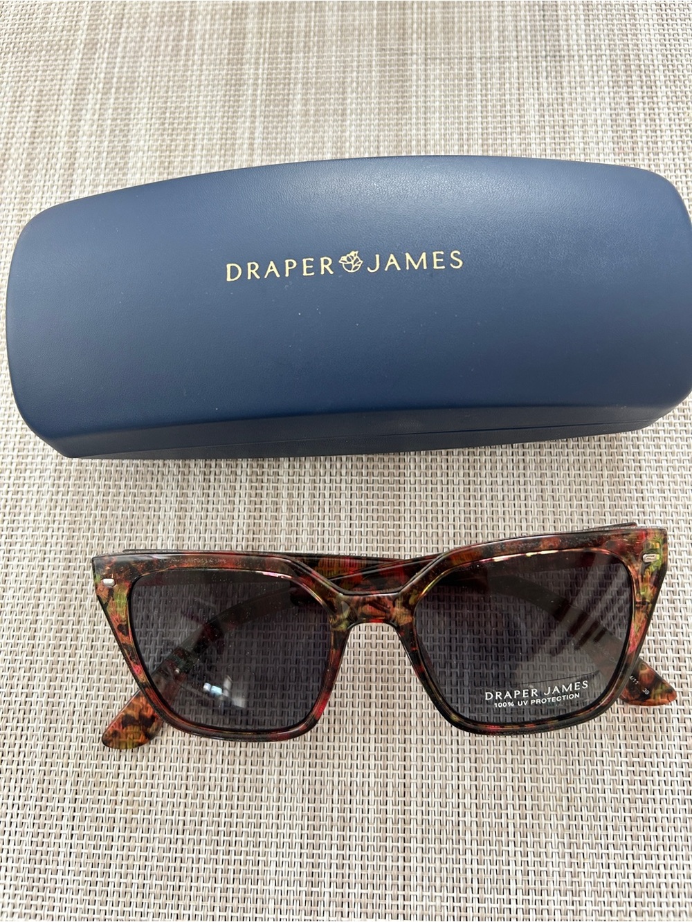NEW Draper James 52mm Blush Floral Square Sunglasses with case - Picture 3 of 9